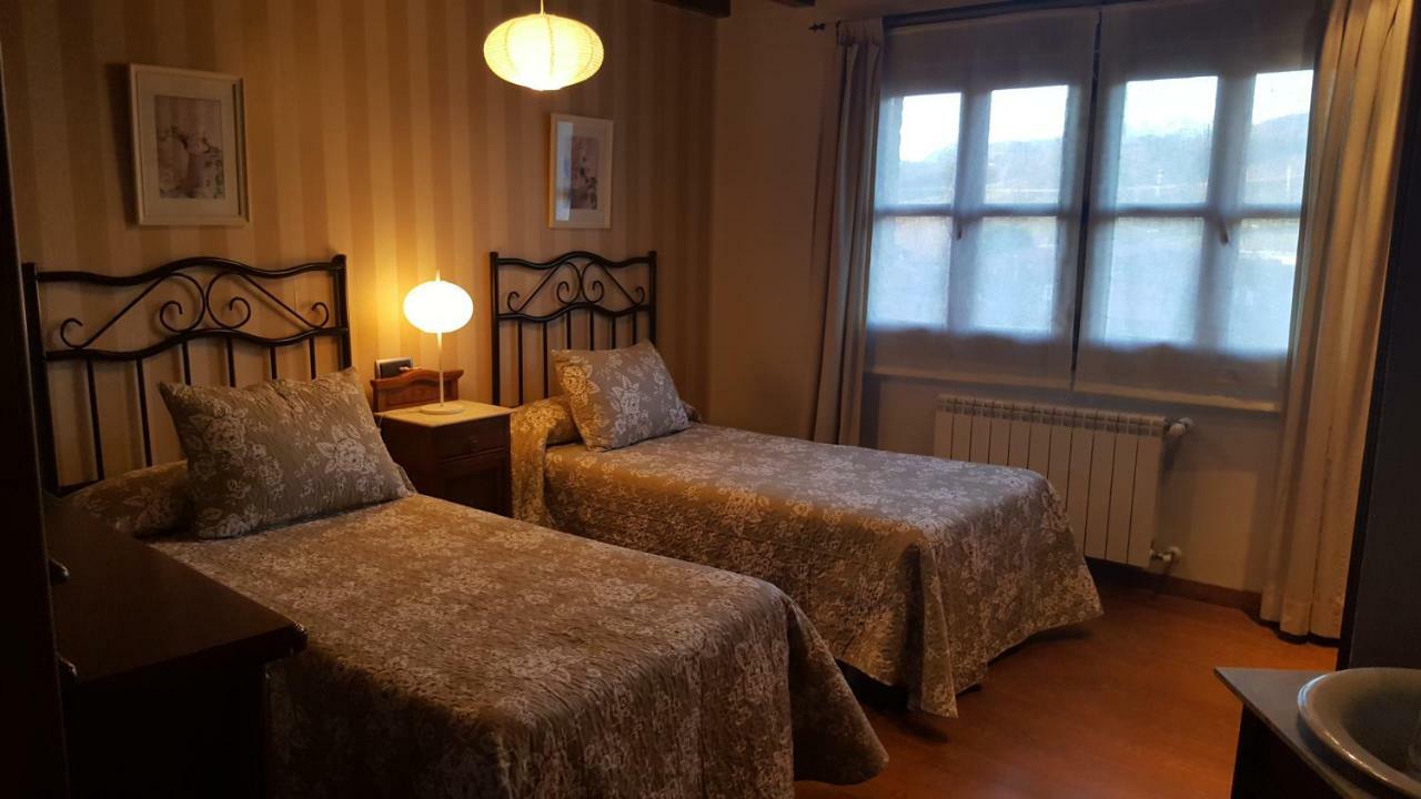 Maison d'hôtes Camin De Los Collaos à Onís Extérieur photo